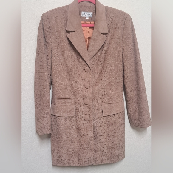 D'Ora New York Jackets & Blazers - D'Ora New York Womens Size 8 Croc Embossed Faux Suede Long Blazer Jacket Tan